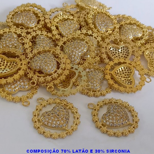 PINGENTE NO BRUTO PRONTO PARA O BANHO (CX16) 70% LATÃO E 30% ZIRCÔNIAS - CORAÇÃO CRAVEJADO  - PESO 2.6GR - BRU000937