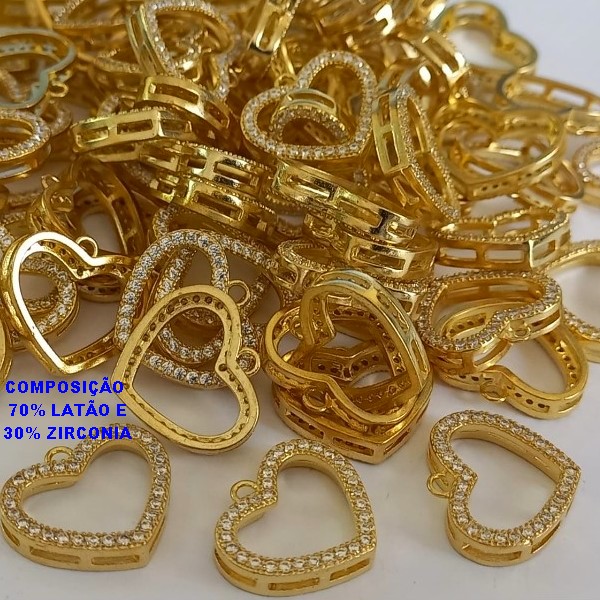 PINGENTE  NO BRUTO PRONTO PARA O BANHO - COM PINGENTE DE CORAÇÃO  EM 70% LATÃO E 30% ZIRCÔNIA - TAMANHO 16MM(1,6CM) -  PESO TOTAL 1.1GR - BRU000943