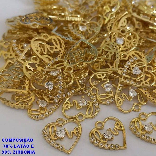 PINGENTE NO BRUTO PRONTO PARA O BANHO - COM PINGENTE DE CORAÇÃO  EM 70% LATÃO E 30% ZIRCÔNIA - TAMANHO 12MM(1,2CM) -  PESO TOTAL 0,5GR - BRU000946