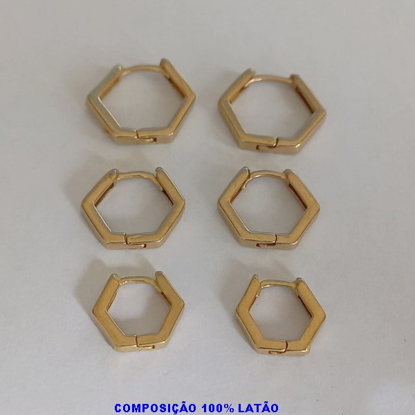 BRINCO NO BRUTO PRONTO PARA O BANHO VENDAS POR TRIO(3 PAR)TAMANHOS  TRIO NOS TAMANHOS 14/12/10MM  -  LISO  ARGOLINHA DE PRESSÃO(TRANQUETA) PESO TOTAL 3.1GR - BRU4844