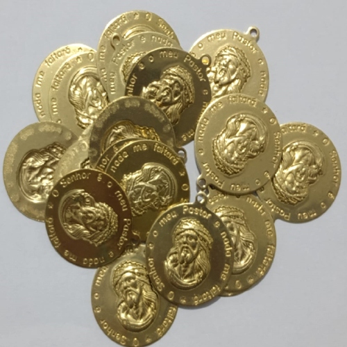ACESSORIO NO BRUTO PRONTO PARA O BANHO (CX20)- (E3023)  MEDALHA CRISTO ALTO RELEVO(O SENHOR É MEU PASTOR E NADA ME FALTARÁ) 28.1X24.9MM - (PEÇA VENDIDA POR UNIDADE) PESO 2.2GR  - BRU000988