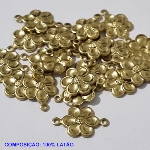 ACESSORIO -PINGENTE NO BRUTO PRONTO PARA O BANHO -(1613)FLOR 12MM P/ BASE C/ 2 ARGOLAS (VENDIDO POR UNIDADE) COMPOSIÇÃO 100% LATÃO - PESO TOTAL 0,6GR - BRU001024