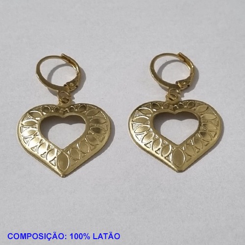 BRINCO NO BRUTO PRONTO PARA O BANHO - COMPOSIÇÃO 100% LATÃO ARGOLA DE PRESSÃO(397) CORAÇÃO VAZADO CENTRO 24X22MM 2,8GR BRU001217A