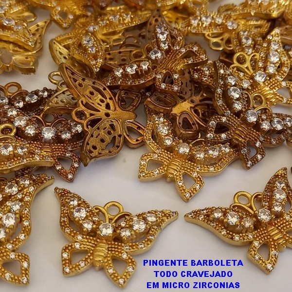 PINGENTE NO BRUTO PRONTO PARA O BANHO(CX65) -(PEÇA DELICADA CUIDADO NO BANHO) COM PINGENTE DE BORBOLETA  EM 70% LATÃO E 30% ZIRCÔNIA - TAMANHO 22MM(2,2CM) -  PESO TOTAL 2,4GR - BRU0001196