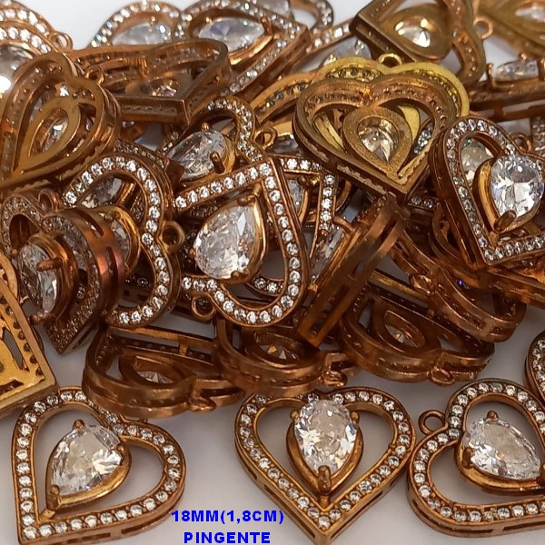 PINGENTE NO BRUTO PRONTO PARA O BANHO (CX23) - COM PINGENTE DE CORAÇÃO  EM 70% LATÃO E 30% ZIRCÔNIA - TAMANHO 18MM(1,8CM) -  PESO TOTAL 2.1GR - BRU0001206