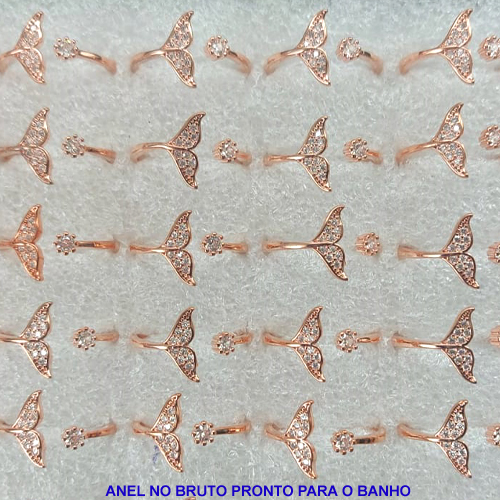 ANEL NO BRUTO PRONTO PARA O BANHO FORMATO RABO DE  BALEIA - COMPOSIÇÃO LATÃO COM MICRO ZIRCÔNIA - PESO MÉDIO 1.9GR - ANEL000238