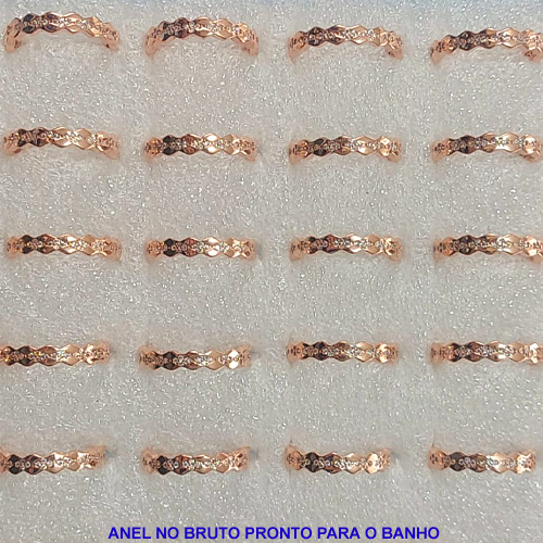 ANEL NO BRUTO PRONTO PARA O BANHO - COMPOSIÇÃO LATÃO COM MICRO ZIRCÔNIA - PESO MÉDIO 2.3GR - ANEL000239