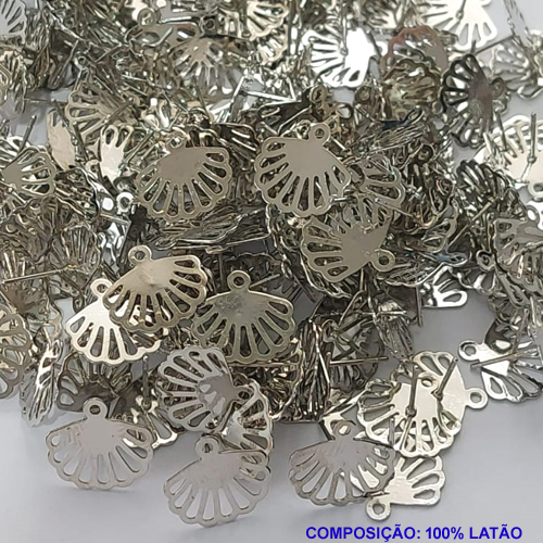 ACESSÓRIO NO BRUTO PRONTO PARA O BANHO - BASE PARA BRINCO COM PINO - PESO DO PAR 0,8GR - TAMANHO 15x11MM CONCHA - VENDIDA POR PAR - BRU0001320