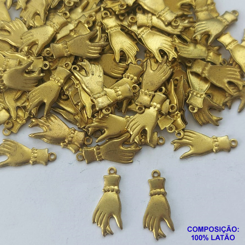 ACESSORIO PINGENTE NO BRUTO PRONTO PARA O BANHO - (E0478) COMPOSIÇÃO 100% LATÃO - TAMANHO 8X18MM PESO TOTAL 0,4GR MÃO BRU0001367