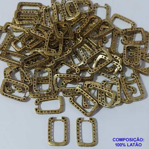 BRINCO NO BRUTO PRONTO PARA O BANHO(CX91) - ARGOLINHA DE PRESSÃO (TRANQUETA) EM FORMATO RETANGULAR COM DETALHES VAZADOS - TAMANHO 22MM - PESO 3,8GR - BRU9065