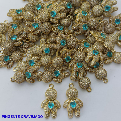 PINGENTE NO BRUTO PRONTO PARA O BANHO (CX15) - COM PINGENTE MENINO CRAVEJADO COM MICRO ZIRCONIAS EM 70% LATÃO E 30% ZIRCÔNIA - TAMANHO 22MM -  PESO TOTAL 1.7GR - BRU0001417