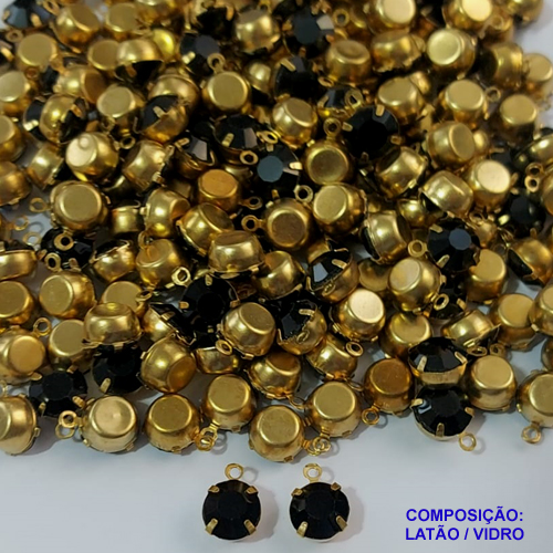ACESSORIO NO BRUTO PRONTO PARA O BANHO - PINGENTE COM UMA ARGOLINHA (SS38) TAMANHO 8MM COR PRETA - (VENDA POR UNIDADE) COMPOSIÇÃO 70% LATÃO E 30% VIDRO BRU0001424