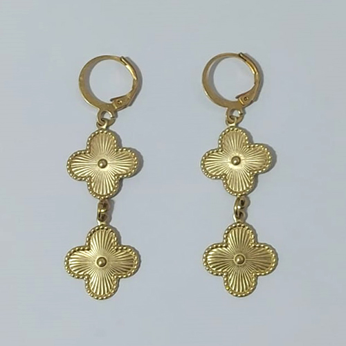 BRINCO NO BRUTO PRONTO PARA O BANHO -  BRINCO ARGOLINHA DE PRESSÃO (TRANQUETA) COM 2 PINGENTES TIPO VAN CLEEF TAMANHO 15MM - PESO 2,7GR - BRU9211