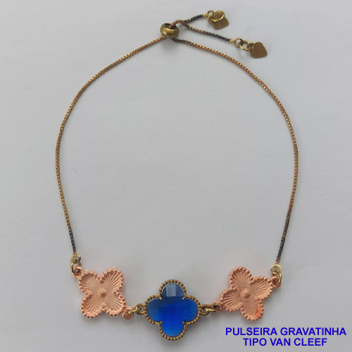 PULSEIRA GRAVATINHA NO BRUTO PRONTO PARA O BANHO - PULSEIRA AJUSTÁVEL TIPO VAN CLEEF COM PINGENTES TAMANHOS 15MM - COMPOSIÇÃO: LATÃO / VIDRO - COR: AZUL - PESO 4,4GR - BRU9219