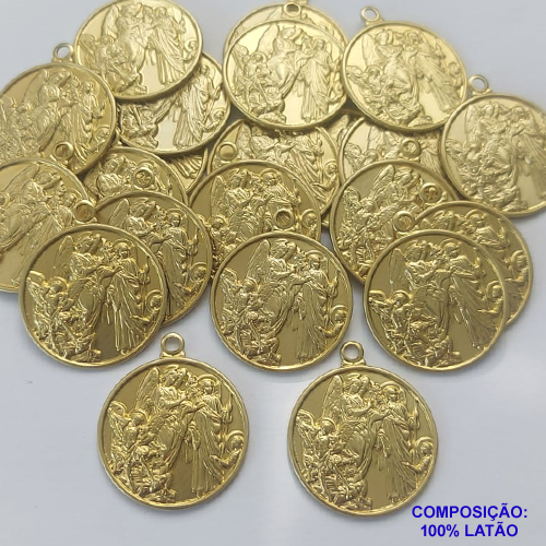 ACESSORIO PINGENTE NO BRUTO PRONTO PARA O BANHO (CX34) - (3094) MEDALHA REDONDA ANJOS GABRIEL / MIGUEL / RAFAEL 25MM - COMPOSIÇÃO 100% LATÃO - PESO TOTAL 3GR - BRU0001472