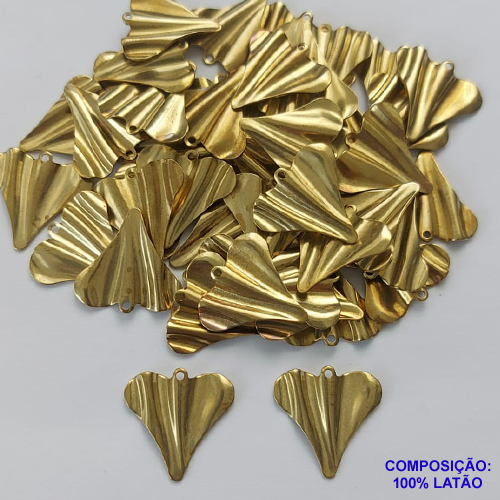 ACESSORIO PINGENTE NO BRUTO PRONTO PARA O BANHO (CX08) - CORAÇÃO MARTELADO 17MM (E3153) COMPOSIÇÃO 100% LATÃO - PESO TOTAL 0,8GR - (VENDIDO POR UNIDADE) - BRU0001477