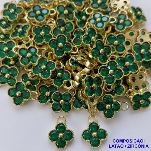 ACESSORIO NO BRUTO PRONTO PARA O BANHO(CX91)3,4 - PINGENTE TIPO "VAN CLEEF" VERDE COM UMA ARGOLINHA - TAMANHO 13MM - PESO 1,7GR - COMPOSIÇÃO: LATÃO / ZIRCÔNIA - (VENDIDA POR UNIDADE) BRU0001485