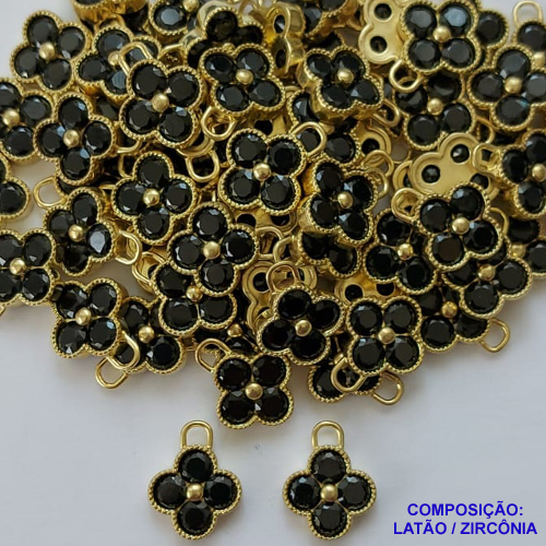 ACESSORIO NO BRUTO PRONTO PARA O BANHO(CX91) - PINGENTE TIPO "VAN CLEEF" PRETO COM UMA ARGOLINHA - TAMANHO 13MM - PESO 1,7GR - COMPOSIÇÃO: LATÃO / ZIRCÔNIA - (VENDIDA POR UNIDADE) BRU0001486