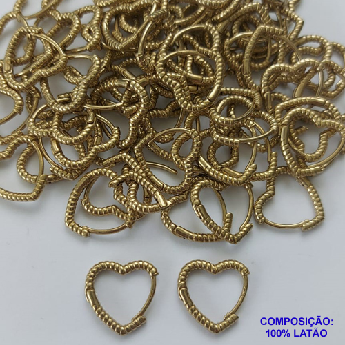 BRINCO NO BRUTO PRONTO PARA O BANHO - BRINCO TIPO ARGOLA DE PRESSÃO FORMATO CORAÇÃO (TRANQUETA) TAMANHO 16X16MM - PESO TOTAL 2,3GR - BRU9492