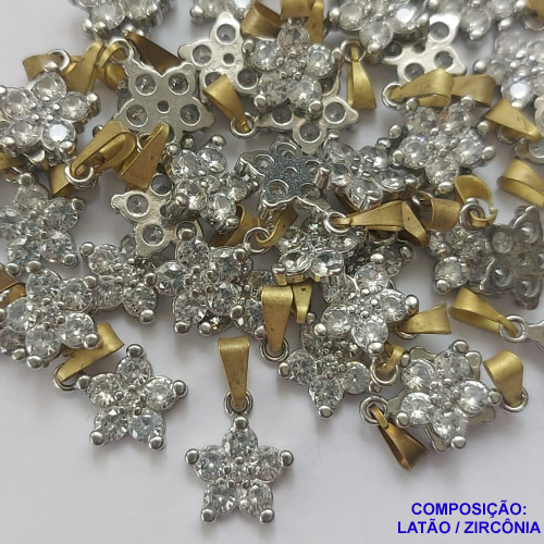 PINGENTE PINGENTE NO BRUTO PRONTO PARA O BANHO (CX32) - PINGENTE FORMATO FLOR CRAVEJADO EM ZIRCÔNIA CRISTAL(MAD) - TAMANHO 11MM - PESO TOTAL 1GR - BRU0001532