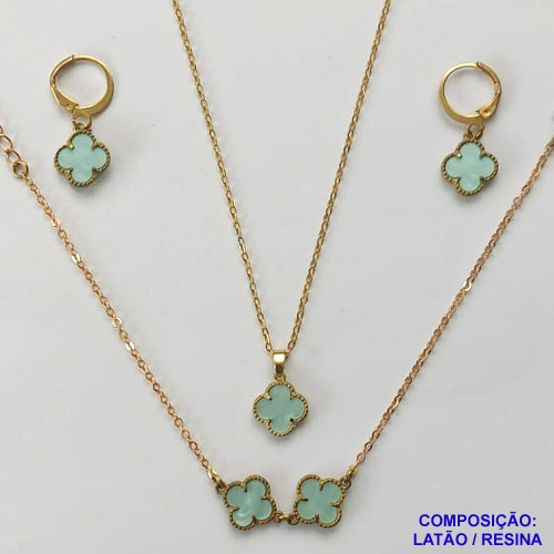 CONJUNTO NO BRUTO PRONTO PARA O BANHO - TIPO VAN CLEEF MADRE PÉROLA VERDE 11MM (GARGANTILHA E BRINCOS) - PESO TOTAL 5,7GR - CORRENTE CADEADO E FECHO LAGOSTA - COMPOSIÇÃO: LATÃO / RESINA - BRU9692