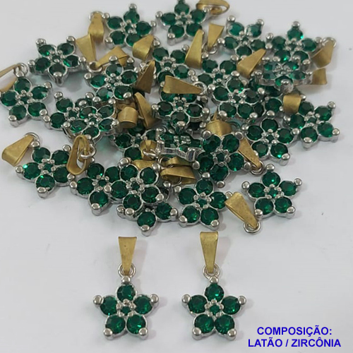 PINGENTE NO BRUTO PRONTO PARA O BANHO (CX32)- PINGENTE FLOR EM ZIRCÔNIA VERDE - COMPOSIÇÃO: LATÃO / ZIRCÔNIA - TAMANHO 10MM (MAD) -  (VENDIDO POR UNIDADE) PESO TOTAL 0,9GR - BRU0001566