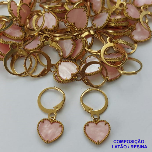 BRINCO NO BRUTO PRONTO PARA O BANHO -  BRINCO ARGOLINHA DE PRESSÃO (TRANQUETA) COM PINGENTE TIPO VAN CLEEF CORAÇÃO  10MM MADRE PÉROLA ROSA - PESO 1,5GR - BRU9915