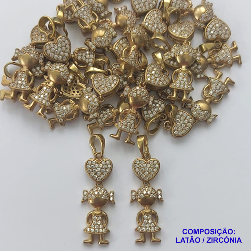 ACESSÓRIO NO BRUTO PRONTO PARA O BANHO (CX16) - PINGENTE MENINA CRAVEJADO EM MICRO ZIRCÔNIAS - COMPOSIÇÃO: LATÃO / ZIRCÔNIA - TAMANHO 25MM - (VENDIDO POR UNIDADE) PESO TOTAL 2GR - BRU0001642