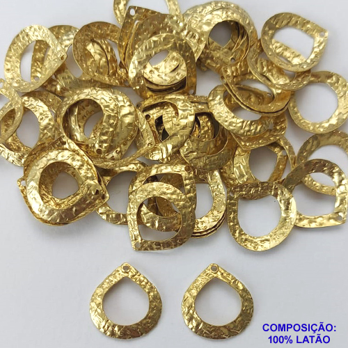 ACESSÓRIO NO BRUTO PRONTO PARA O BANHO (CX08) - PINGENTE MARTELADO GOTA 15X16MM (V1677) - COMPOSIÇÃO: 100% LATÃO -  PESO TOTAL 0,4GR - BRU0001662
