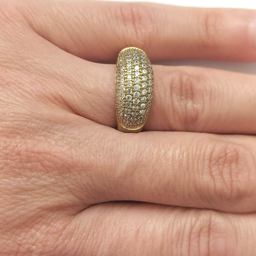 ANEL NO BRUTO PRONTO PARA O BANHO - ANEL CRAVEJADO EM MICROS ZIRCÔNIAS - LARGURA: 9MM - PESO MEDIO 5,1GR - COMPOSIÇÃO: LATÃO / ZIRCÔNIA - ANEL000327