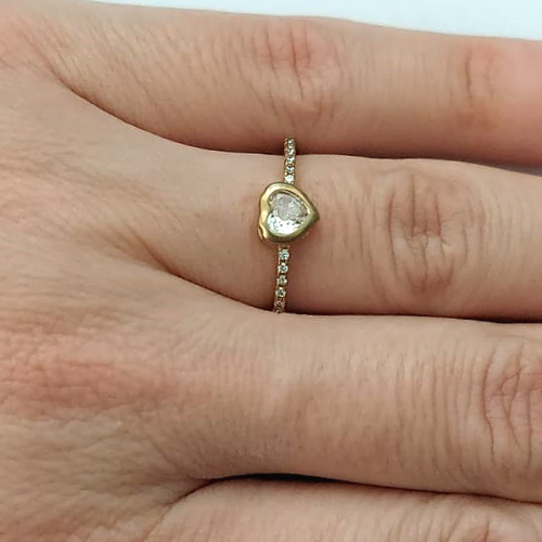 ANEL NO BRUTO PRONTO PARA O BANHO - ANEL COM PEDRA ZIRCÔNIA - PESO MEDIO 1,5GR - COMPOSIÇÃO: LATÃO / ZIRCÔNIA - ANEL000339