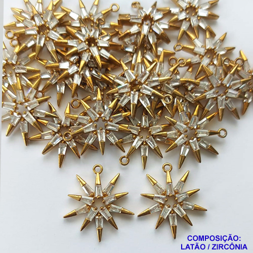 PINGENTE NO BRUTO PRONTO PARA O BANHO (CX29) - PINGENTE FLOR CRAVEJADA COM MICRO ZIRCÔNIAS - COMPOSIÇÃO: LATÃO / ZIRCÔNIA - TAMANHO 20MM -  (VENDIDO POR UNIDADE) PESO TOTAL 2,4GR - BRU0001759