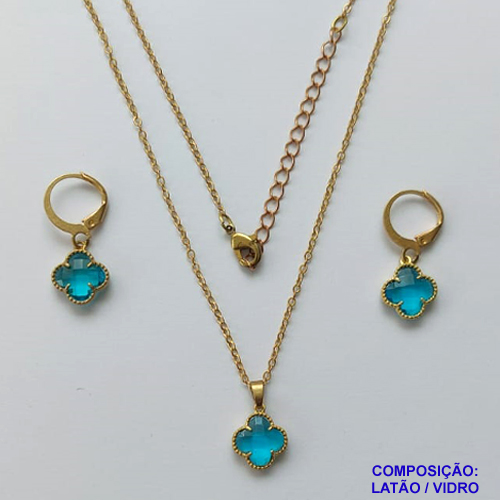 CONJUNTO NO BRUTO PRONTO PARA O BANHO - GARGANTILHA COM CORRENTE CADEADO DE 45CM - PINGENTE E BRINCOS TIPO VAN CLEEF 10MM EM VIDRO AZUL CLARO - BRINCOS ARGOLA DE PRESSÃO - PESO TOTAL: 4,8GR - BRU10145