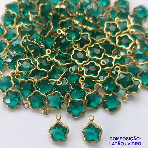 ACESSÓRIO NO BRUTO PRONTO PARA O BANHO(CX91) - PINGENTE TIPO "VAN CLEEF" EM VIDRO " 6MM " VERDE - COMPOSIÇÃO LATÃO / VIDRO - PESO 0,1GR - BRU0001770