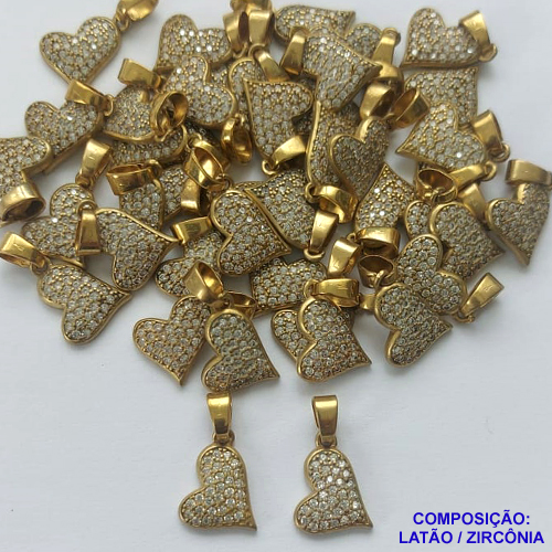 PINGENTE NO BRUTO PRONTO PARA O BANHO (CX32) - PINGENTE CORAÇÃO CRAVEJADO COM MICRO ZIRCONIAS COMPOSIÇÃO: ZIRCÔNIA / LATÃO - TAMANHO 12MM -  PESO TOTAL 1,1GR - BRU0001772
