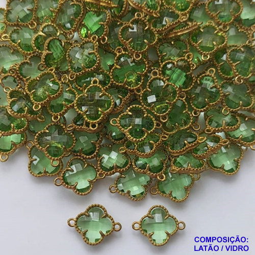 ACESSÓRIO NO BRUTO PRONTO PARA O BANHO - PINGENTE TIPO VAN CLEEF VERDE COM DUAS ARGOLINHAS - COMPOSIÇÃO: LATÃO / VIDRO - TAMANHO 10MM - (VENDIDO POR UNIDADE) PESO TOTAL 0,7GR - BRU0001787
