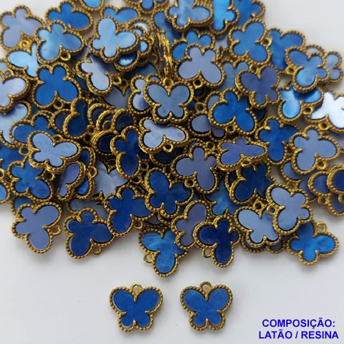 ACESSÓRIO NO BRUTO PRONTO PARA O BANHO - PINGENTE TIPO VAN CLEEF BORBOLETA AZUL COM UMA ARGOLINHA - COMPOSIÇÃO: LATÃO / RESINA - TAMANHO 10MM - (VENDIDO POR UNIDADE) PESO TOTAL 0,4GR - BRU0001791