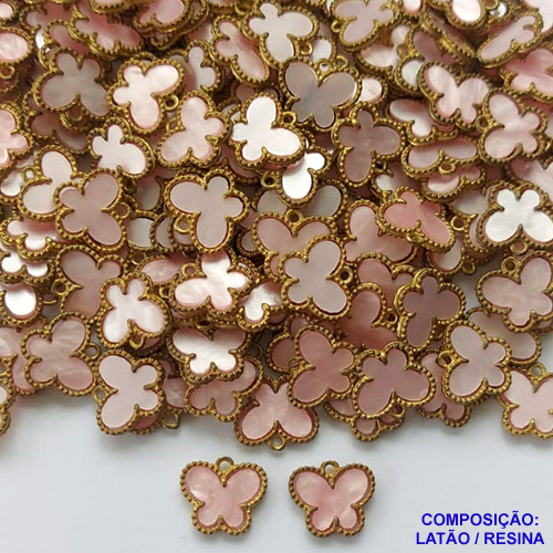 ACESSÓRIO NO BRUTO PRONTO PARA O BANHO - PINGENTE TIPO VAN CLEEF BORBOLETA ROSA COM UMA ARGOLINHA - COMPOSIÇÃO: LATÃO / RESINA - TAMANHO 10MM - (VENDIDO POR UNIDADE) PESO TOTAL 0,4GR - BRU0001792