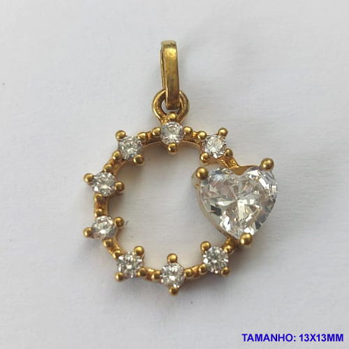 PINGENTE NO BRUTO PRONTO PARA O BANHO (CX26) - PINGENTE REDONDO VAZADO CRAVEJADA EM MICROS ZIRCÔNIAS E PEDRA EM ZIRCÔNIA CRISTAL (PX001201 W) - COMPOSIÇÃO: LATÃO / ZIRCÔNIA - TAMANHO 13X13MM -  PESO TOTAL 1,2GR - BRU10271