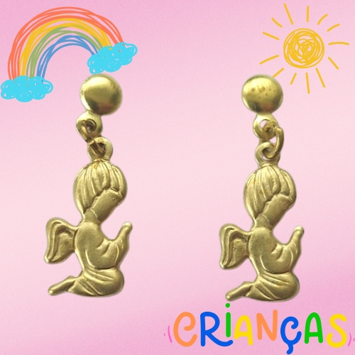 BRINCO NO BRUTO PRONTO PARA O BANHO - BRINCO DE PINO INFANTIL PINGENTE ANJINHO 7X14MM (E0466) - PESO TOTAL 0,8GR - COMPOSIÇÃO: 100% LATÃO - BRU10340
