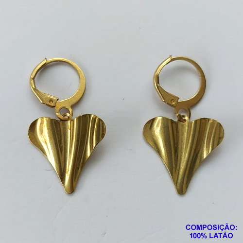 BRINCO NO BRUTO PRONTO BANHO - BRINCO COM PINGENTE CORAÇÃO MARTELADO (E3153) - ARGOLINHA DE PRESSÃO (TRANQUETA) TAMANHO 16X16MM - PESO TOTAL 2,2GR - BRU10363