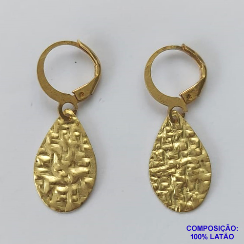 BRINCO NO BRUTO PRONTO BANHO - BRINCO COM PINGENTE GOTA MARTELADA (V1389) - ARGOLINHA DE PRESSÃO (TRANQUETA) TAMANHO 11X19MM - PESO TOTAL 1,8GR - BRU10364