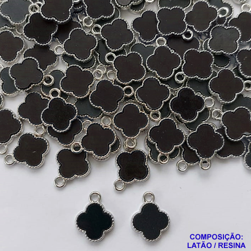 ACESSÓRIO NO BRUTO PRONTO PARA O BANHO(CX91) - PINGENTE TIPO "VAN CLEEF" PRETA - COM UMA ARGOLINHA - TAMANHO 10MM - PESO 0,9GR - COMPOSIÇÃO: LATÃO / RESINA - (VENDIDA POR UNIDADE) - BRU0001893