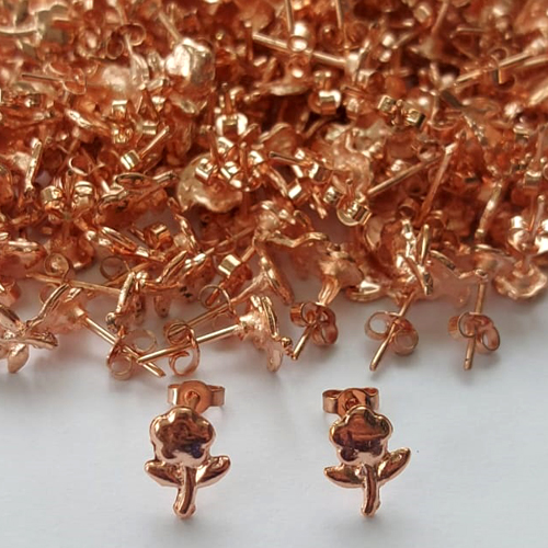 BRINCO NO BRUTO PRONTO PARA O BANHO - (CRIS) BRINCO DE PINO FLORZINHA 6X9MM - PESO TOTAL: 0,7GR -  BRU10532