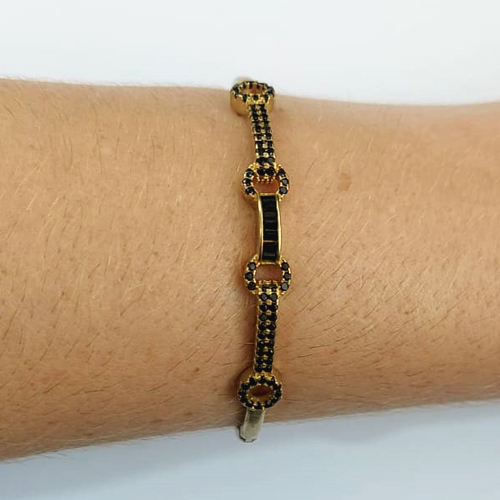 PULSEIRA (BRACELETE) NO BRUTO PRONTO PARA O BANHO - COM DETALHES VAZADOS E CRAVEJADA COM MICROS ZIRCÔNIAS PRETO - PESO TOTAL 12,2GR - BRU10578