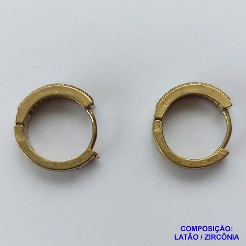 BRINCO NO BRUTO PRONTO BANHO (CX04) - BRINCO COM DUAS FILEIRAS DE MICRO ZIRCÔNIAS CRISTAIS - ARGOLINHA DE PRESSÃO (TRANQUETA) TAMANHO 16MM - LARGURA: 3MM - PESO TOTAL 3.4GR - BRU10705