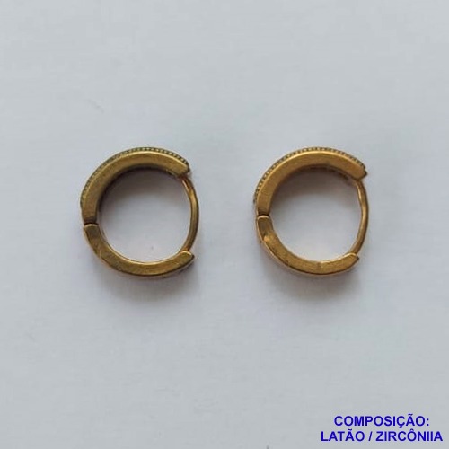 BRINCO NO BRUTO PRONTO BANHO (CX04) - BRINCO COM DUAS FILEIRAS DE MICRO ZIRCÔNIAS CRISTAIS - ARGOLINHA DE PRESSÃO (TRANQUETA) TAMANHO 13MM - LARGURA: 3MM - PESO TOTAL 2.5GR - BRU10720