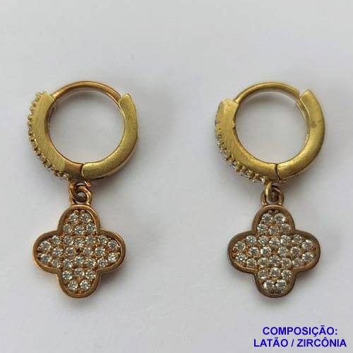 BRINCO NO BRUTO PRONTO BANHO (CX07) - BRINCO VAN CLEEF COM MICRO ZIRCÔNIAS CRISTAIS - ARGOLINHA DE PRESSÃO (TRANQUETA) TAMANHO 9MM - PESO TOTAL 2.3GR - BRU10728