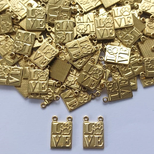 ACESSÓRIO PINGENTE NO BRUTO PRONTO PARA O BANHO(CX72) - (5238) COMPOSIÇÃO 100% LATÃO - TAMANHO 7X11MM PESO TOTAL 0,7GR - PATINHA LOVE - BRU0001971