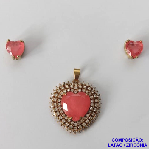 CONJUNTO NO BRUTO PRONTO PARA O BANHO - (SEM CORRENTE) - PINGENTE ZIRCÔNIA SALMÃO COM BASE CRAVEJADA COM MICRO ZIRCÔNIAS CRISTAIS E BRINCOS DE PINO COM ZIRCÔNIA - COMPOSIÇÃO: LATÃO E ZIRCÔNIA - PESO TOTAL 11GR -  BRU10913
